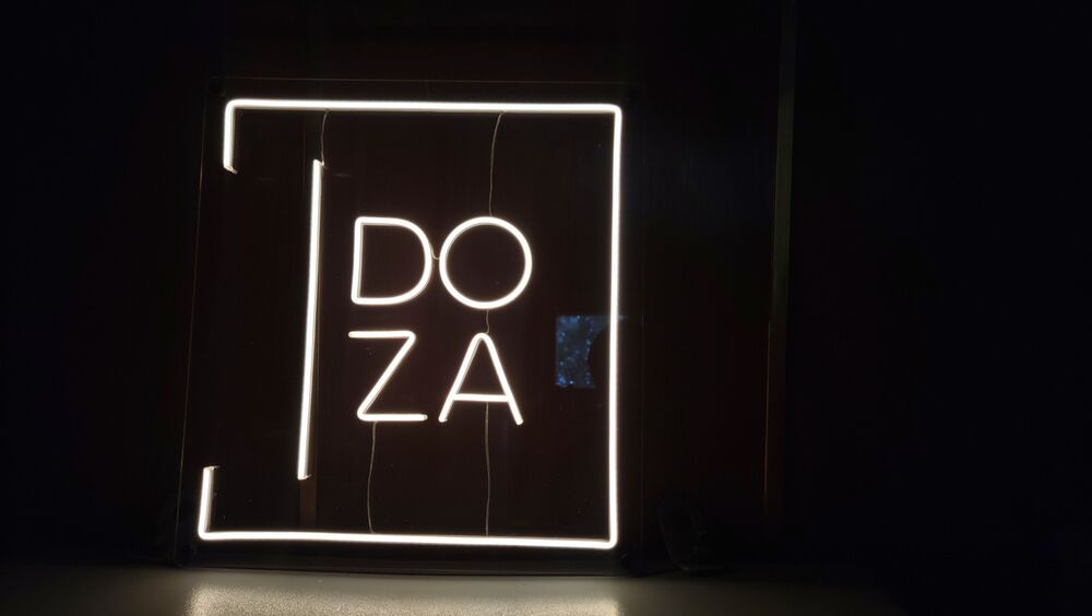 Рекламне оформлення кавової точки DOZA COFFEE