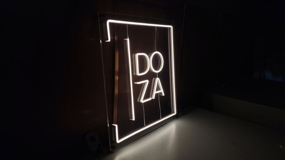 Рекламне оформлення кавової точки DOZA COFFEE