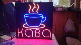 двостороння консольна вивіска кава з лед неону