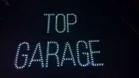 LED неонова вивіска Top Garage без розсіювача, видно світіння світлодіодної стрічки